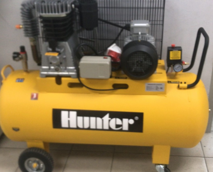 Компрессор масляный HUNTER BW АС 300/1800А